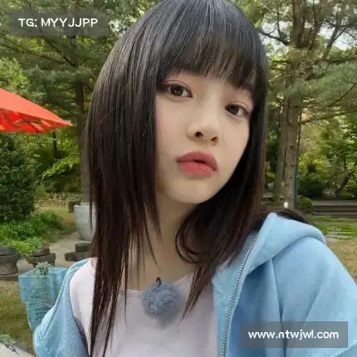 薄霜凤